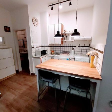 Studio Apartmant Leona With Parking Place Split Bagian luar foto