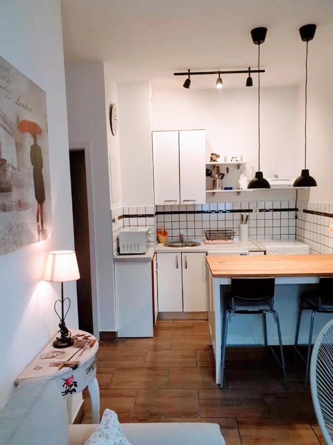 Studio Apartmant Leona With Parking Place Split Bagian luar foto