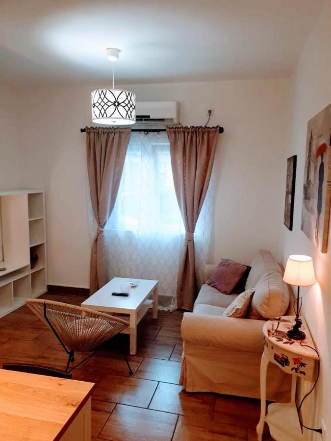 Studio Apartmant Leona With Parking Place Split Bagian luar foto