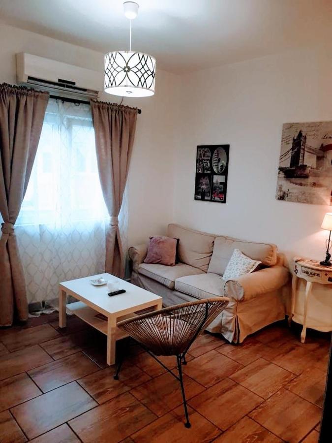 Studio Apartmant Leona With Parking Place Split Bagian luar foto