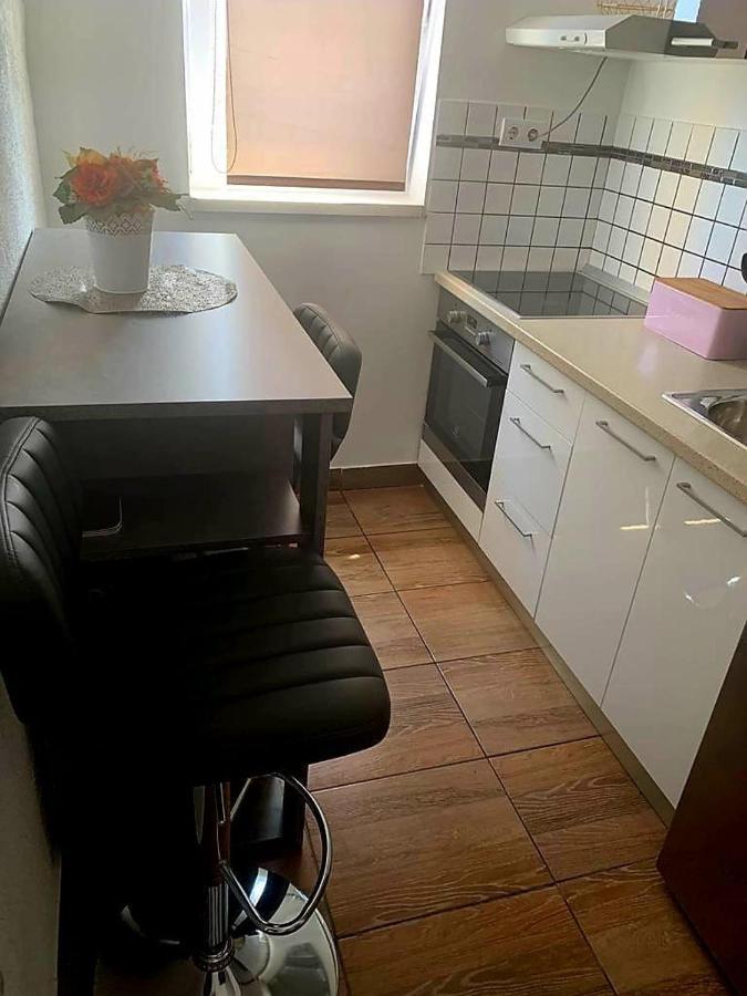 Studio Apartmant Leona With Parking Place Split Bagian luar foto