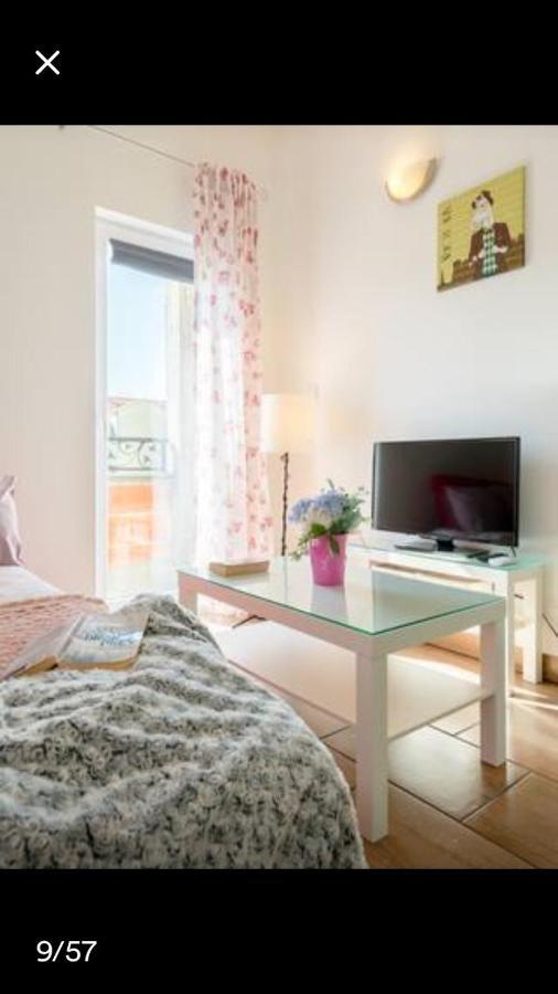 Studio Apartmant Leona With Parking Place Split Bagian luar foto