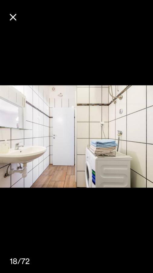 Studio Apartmant Leona With Parking Place Split Bagian luar foto