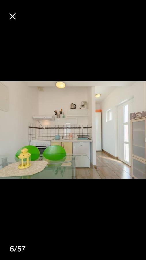 Studio Apartmant Leona With Parking Place Split Bagian luar foto